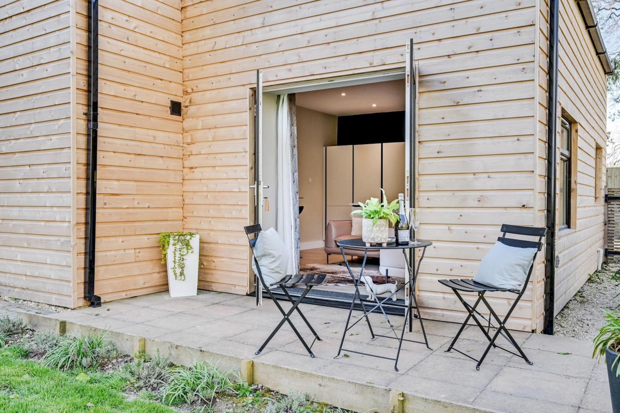 The Hideaway @ Flagham Cottage. Malmesbury Exterior photo